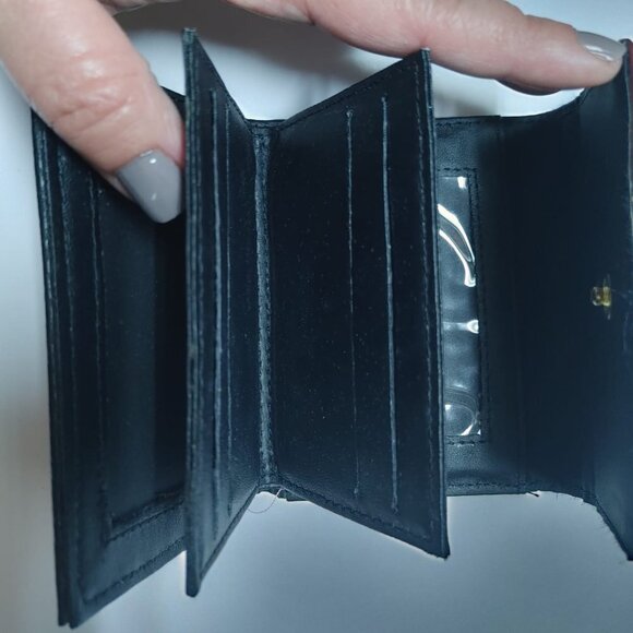 Design Collection Women Black Burgundy Leather Wallet Snap closure, Gift for Her - Picture 6 of 11